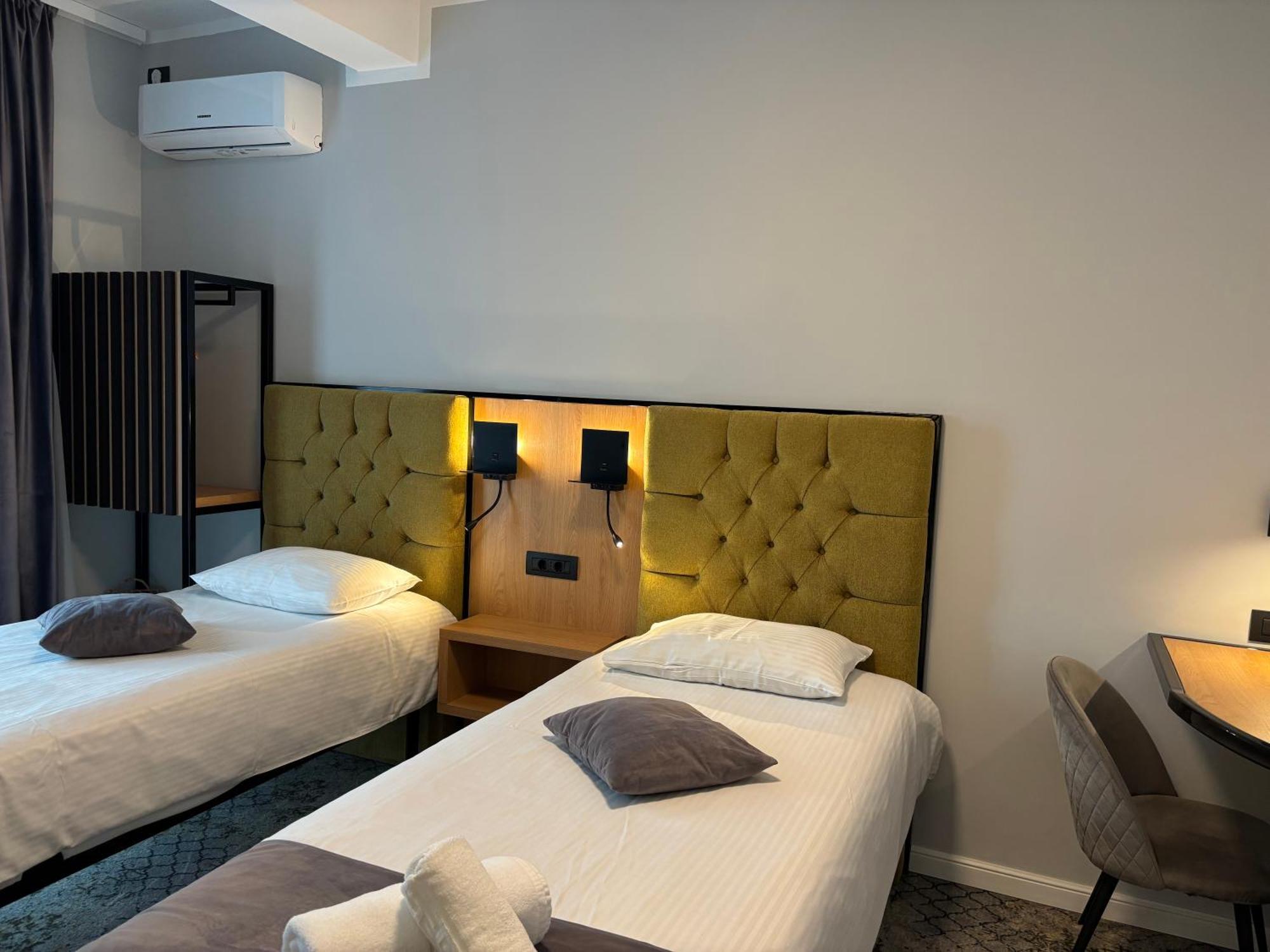 Casa Vatra Radauti Hostel Εξωτερικό φωτογραφία