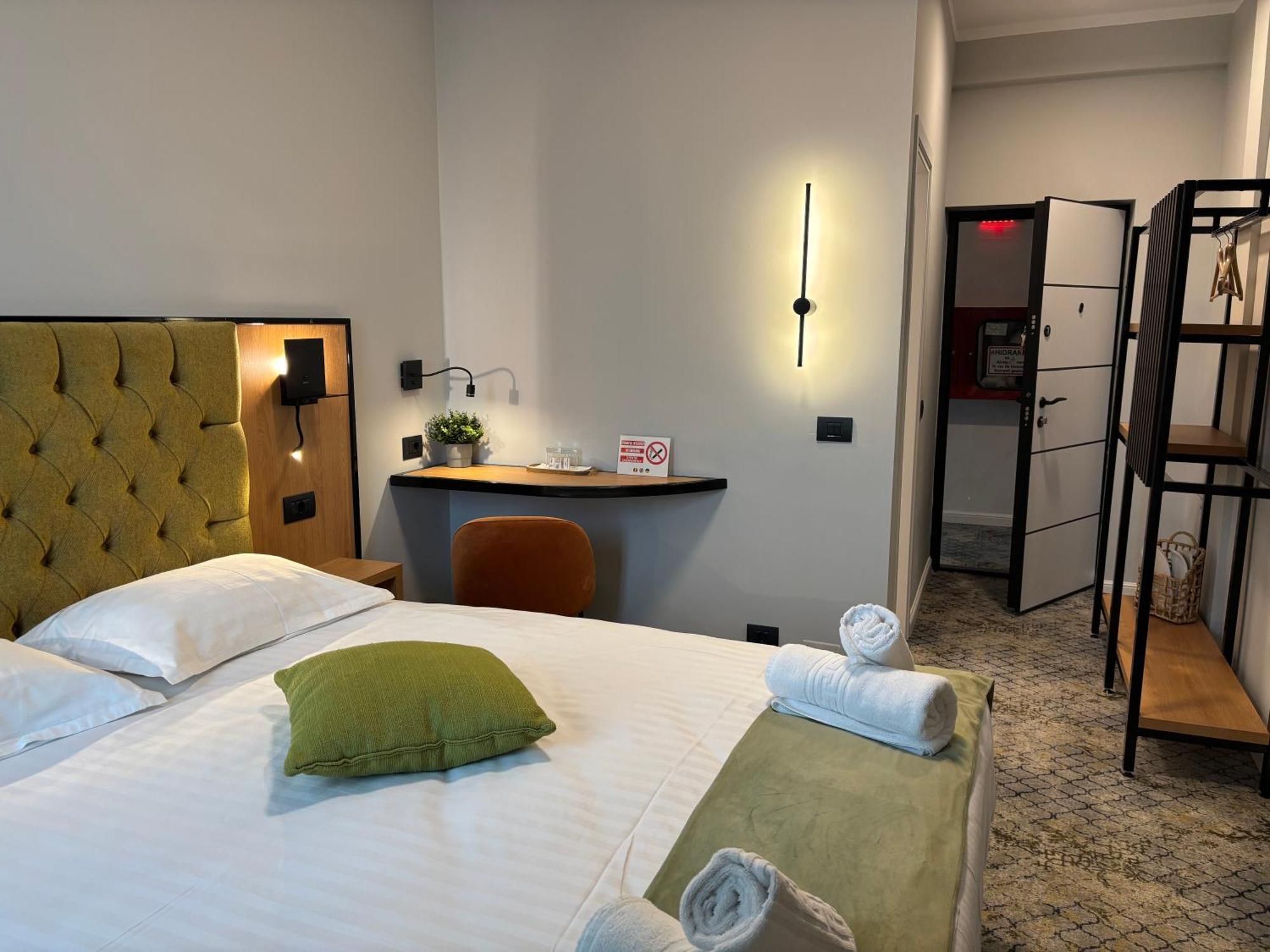 Casa Vatra Radauti Hostel Εξωτερικό φωτογραφία